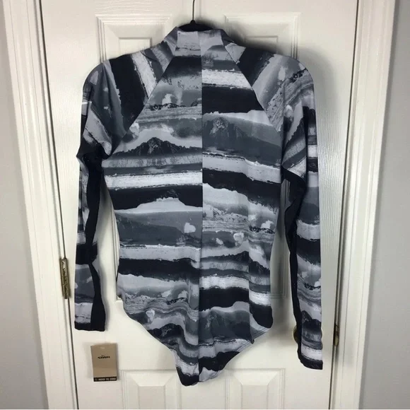 Nike Swim Adventure Long Sleeve One Piece Swim Women Size Large - Picture 4 of 5